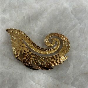 Elegant Gold-Tone Leaf Brooch by Avon!